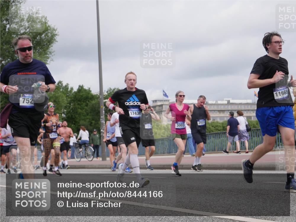 29.06.2025 - hella hamburg halbmarathon Luisa Fischer http://msf.ph/oto/8444166 29.06.2025 10:26:11 Kennedybrücke 752, 8355, 10826, 671, 17438, 1008, 3003, 2022, 11665, 2022, 2294, 2514, 3003, 3769, 4969, 5223, 5629, 5798, 5838, 6747, 6784, 6785, 7266, 7891, 7919, 8355, 8715, 9256, 10088 meine-sportfotos.de