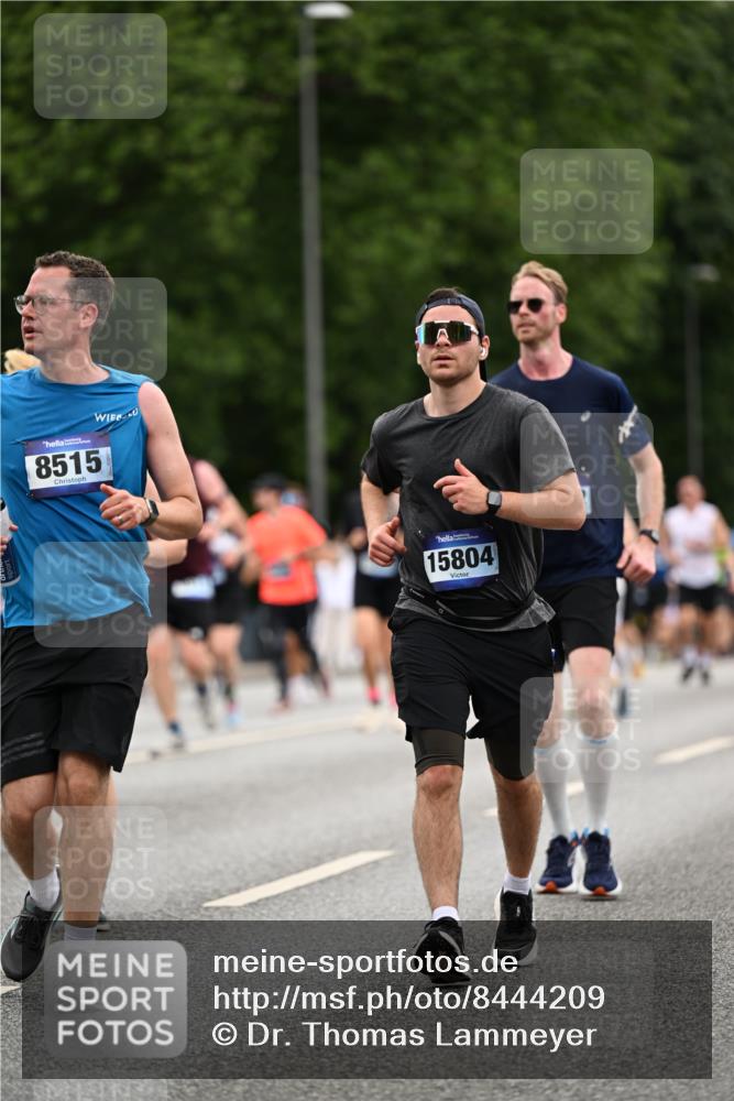 29.06.2025 - hella hamburg halbmarathon Dr. Thomas Lammeyer http://msf.ph/oto/8444209 29.06.2025 10:57:51 Kennedybrücke 1753, 1900, 2291, 2528, 2701, 3226, 4591, 5562, 6041, 6044, 6913, 7039, 7068, 7611, 7876, 7890, 8212, 8414, 8515, 8906, 9103, 9545, 9685, 10175, 10490, 11268 meine-sportfotos.de