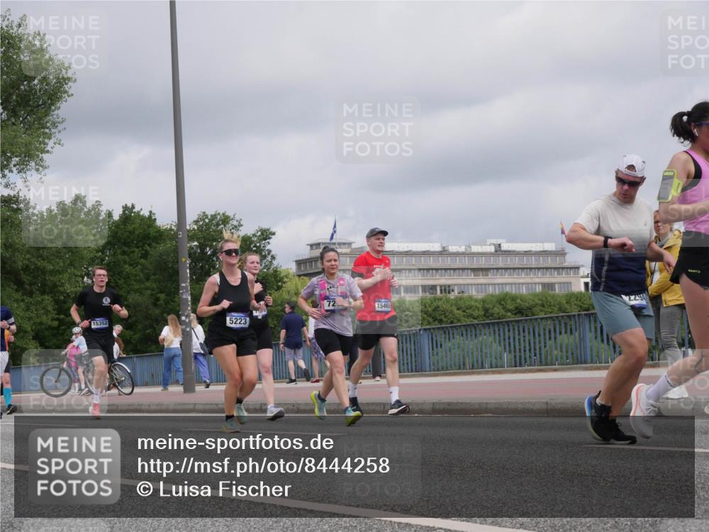 29.06.2025 - hella hamburg halbmarathon Luisa Fischer http://msf.ph/oto/8444258 29.06.2025 10:26:17 Kennedybrücke 15352, 5223, 72, 15469, 1029, 1372, 1853, 2022, 2294, 5223, 5629, 5798, 6578, 6784, 6785, 7266, 7919, 8355, 8715, 10088 meine-sportfotos.de