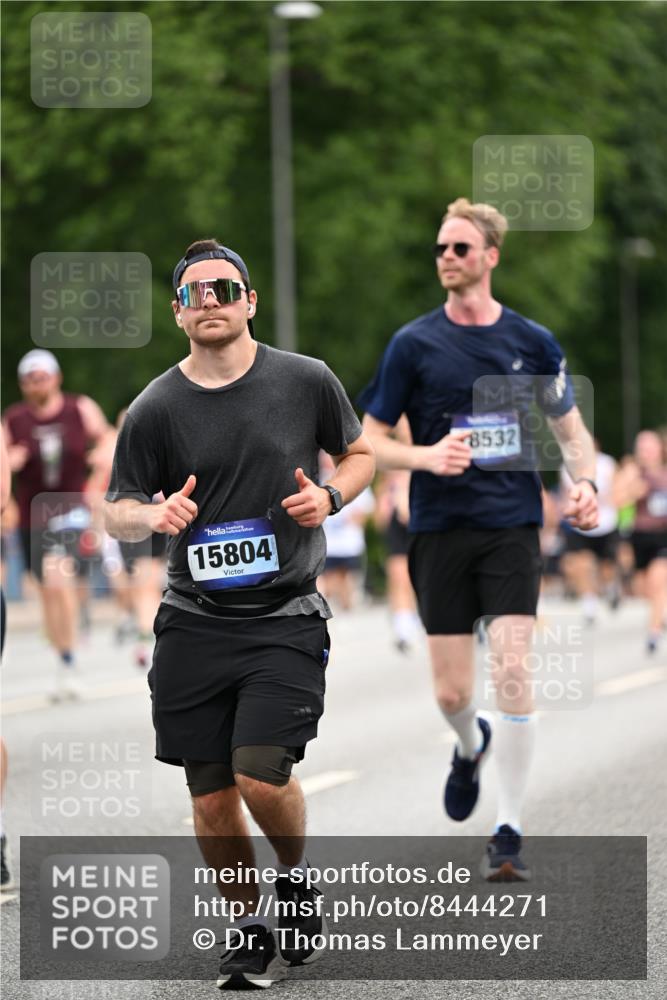 29.06.2025 - hella hamburg halbmarathon Dr. Thomas Lammeyer http://msf.ph/oto/8444271 29.06.2025 10:57:52 Kennedybrücke 1753, 1900, 2291, 2528, 2701, 3226, 4591, 5562, 6041, 6044, 6913, 7039, 7068, 7611, 7876, 7890, 8212, 8414, 8515, 8906, 9103, 9545, 9685, 10175, 10490, 11268 meine-sportfotos.de