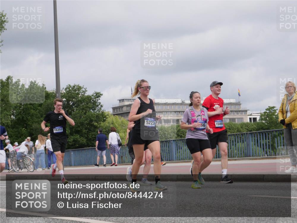 29.06.2025 - hella hamburg halbmarathon Luisa Fischer http://msf.ph/oto/8444274 29.06.2025 10:26:18 Kennedybrücke 5223, 15352, 56, 15469, 1029, 1372, 1853, 2022, 2294, 4793, 5223, 5629, 5798, 6578, 6784, 6785, 7266, 7919, 8715, 9301, 9512, 10088 meine-sportfotos.de