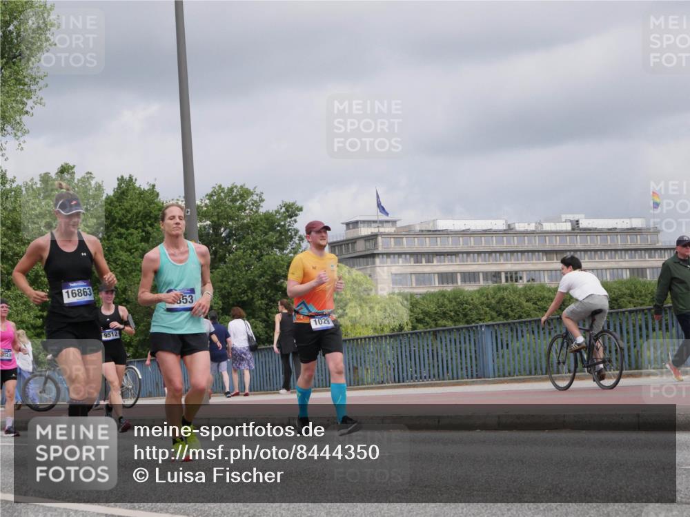 29.06.2025 - hella hamburg halbmarathon Luisa Fischer http://msf.ph/oto/8444350 29.06.2025 10:26:22 Kennedybrücke 16863, 921, 9512, 353, 1029, 1029, 1187, 1372, 1853, 2294, 3029, 4728, 4793, 5223, 6578, 7266, 7919, 9301, 9512 meine-sportfotos.de