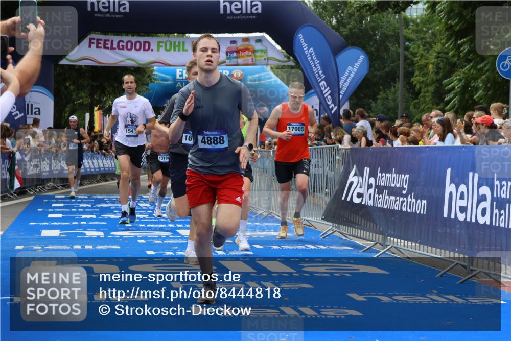 29.06.2025 - hella hamburg halbmarathon Strokosch-Dieckow http://msf.ph/oto/8444818 29.06.2025 10:39:41 Ziel 1358, 1975, 4398, 4888, 11284, 11806, 13190, 14077, 14204, 15094, 15435, 15744, 16580, 16761, 17005, 17215, 17360, 17425, 17792, 18013, 18154, 18803 meine-sportfotos.de