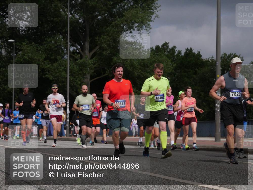29.06.2025 - hella hamburg halbmarathon Luisa Fischer http://msf.ph/oto/8444896 29.06.2025 10:26:53 Kennedybrücke 18070, 1879, 14, 17013, 17199, 818, 148, 18402, 2125, 8181, 7820, 1003, 1048, 2125, 3457, 7021, 7029, 7820, 8181, 8716, 9877, 10649 meine-sportfotos.de