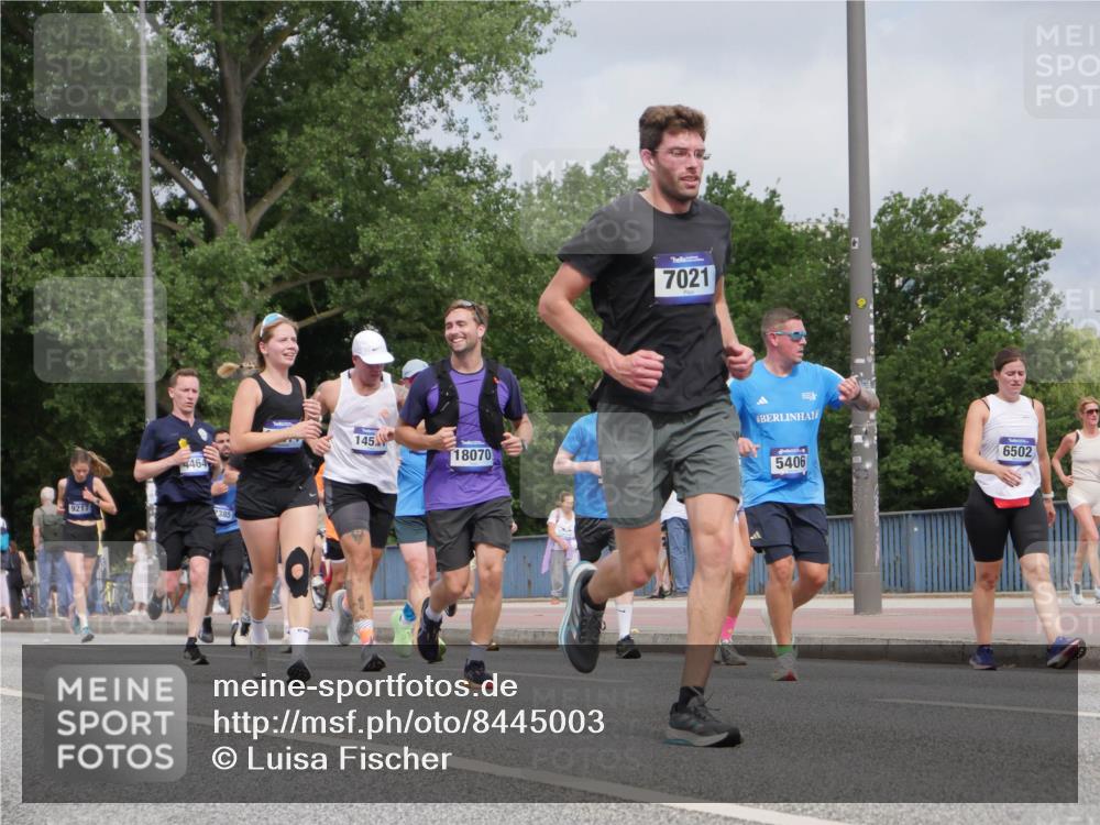 29.06.2025 - hella hamburg halbmarathon Luisa Fischer http://msf.ph/oto/8445003 29.06.2025 10:27:01 Kennedybrücke 9217, 4464, 385, 145, 7021, 18070, 5406, 6502, 3034, 3285, 4464, 4684, 5406, 6502, 7021, 7029, 8181, 9217, 10649 meine-sportfotos.de