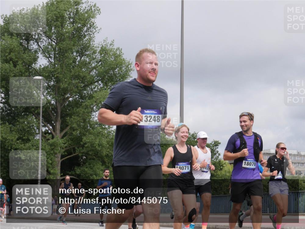 29.06.2025 - hella hamburg halbmarathon Luisa Fischer http://msf.ph/oto/8445075 29.06.2025 10:27:03 Kennedybrücke 9217, 17385, 3248, 8071, 1452, 18070, 3034, 3285, 4464, 4684, 5406, 6502, 7021, 7029, 9217, 10649 meine-sportfotos.de