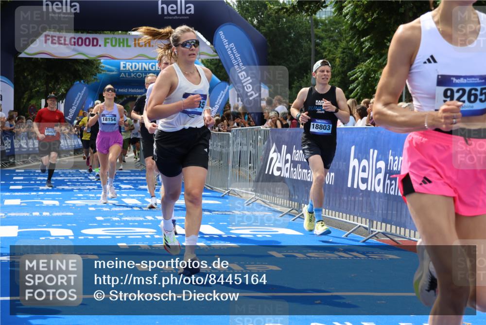 29.06.2025 - hella hamburg halbmarathon Strokosch-Dieckow http://msf.ph/oto/8445164 29.06.2025 10:39:34 Ziel 1343, 1358, 4398, 4888, 7152, 7154, 9116, 9265, 11284, 11806, 14077, 15094, 15336, 15828, 15965, 16761, 17215, 17360, 17425, 18154, 18285, 18803 meine-sportfotos.de