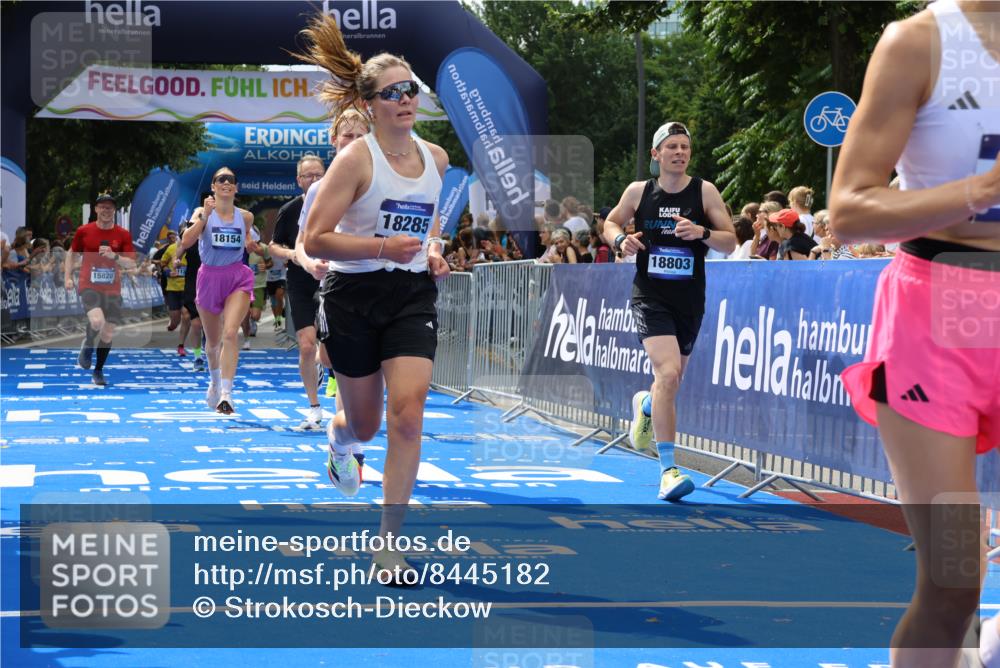 29.06.2025 - hella hamburg halbmarathon Strokosch-Dieckow http://msf.ph/oto/8445182 29.06.2025 10:39:34 Ziel 1343, 1358, 4398, 4888, 7152, 7154, 9116, 9265, 11284, 11806, 14077, 15094, 15336, 15828, 15965, 16761, 17215, 17360, 17425, 18154, 18285, 18803 meine-sportfotos.de