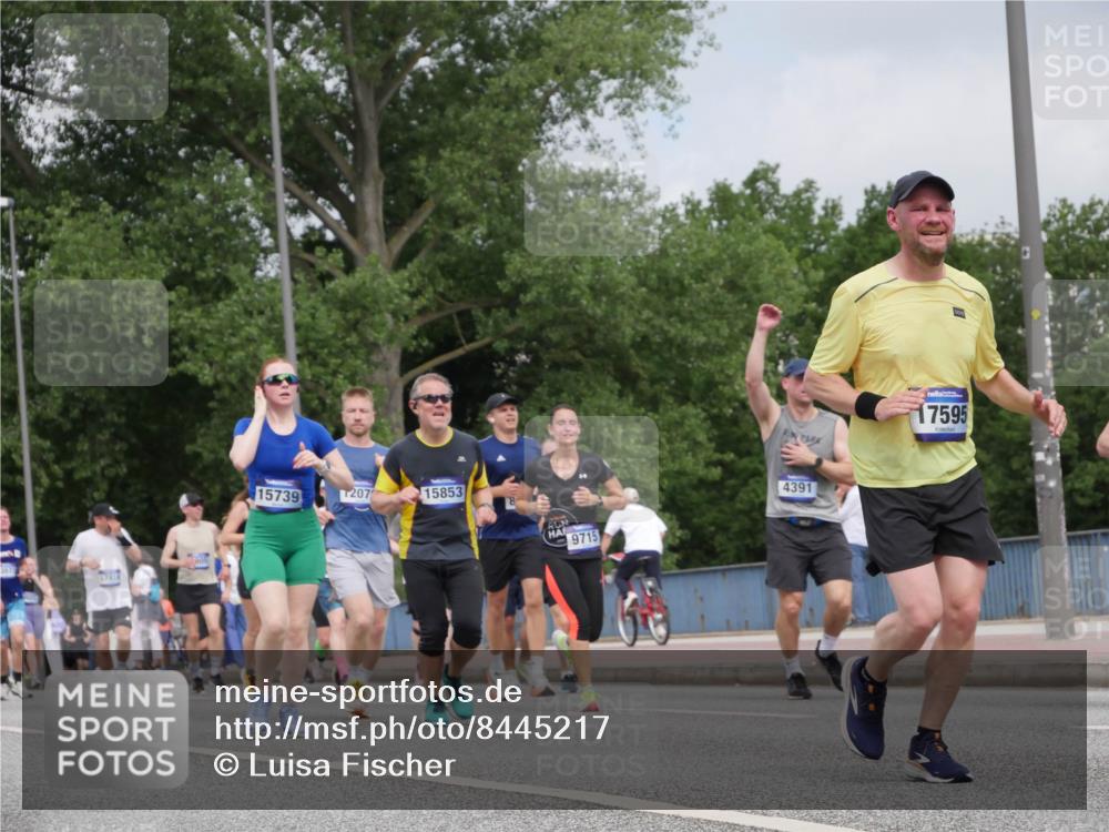 29.06.2025 - hella hamburg halbmarathon Luisa Fischer http://msf.ph/oto/8445217 29.06.2025 10:27:16 Kennedybrücke 17414, 15739, 207, 15853, 9715, 17595, 4391, 1005, 1009, 1304, 1444, 2108, 2489, 3185, 4122, 4391, 4597, 5661, 7013, 8031, 8149, 9715 meine-sportfotos.de