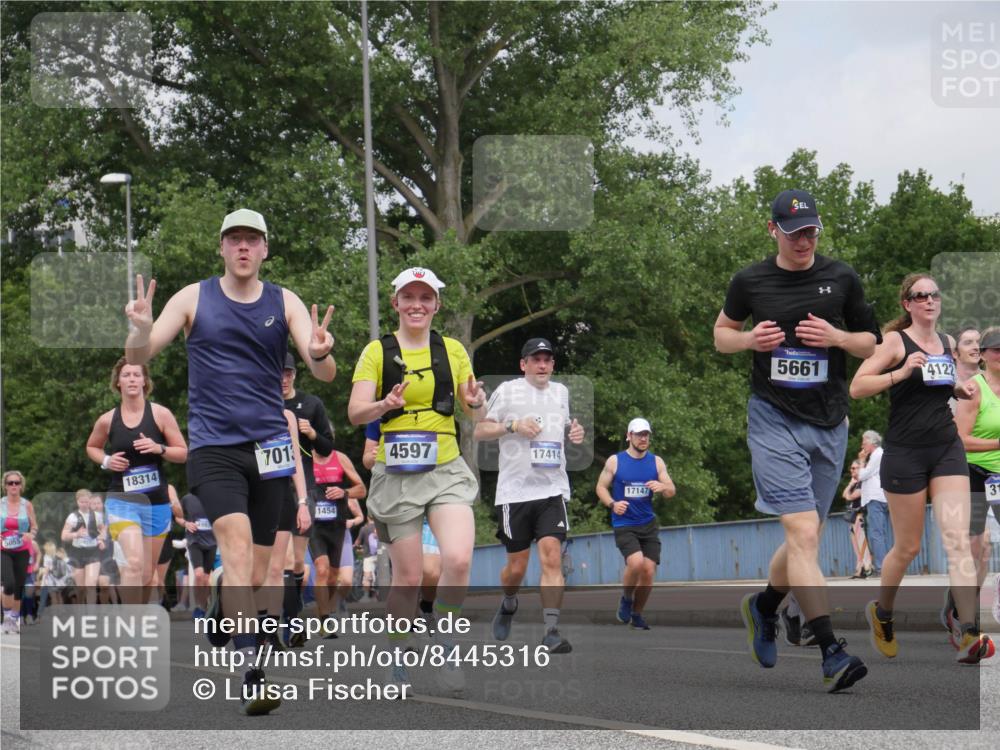 29.06.2025 - hella hamburg halbmarathon Luisa Fischer http://msf.ph/oto/8445316 29.06.2025 10:27:22 Kennedybrücke 5055, 18314, 7013, 1454, 4597, 17414, 17147, 5661, 4122, 3, 1005, 1009, 1304, 2108, 2766, 3185, 4122, 4391, 4597, 5661, 7013, 8149, 8676, 8717, 9603, 9715 meine-sportfotos.de