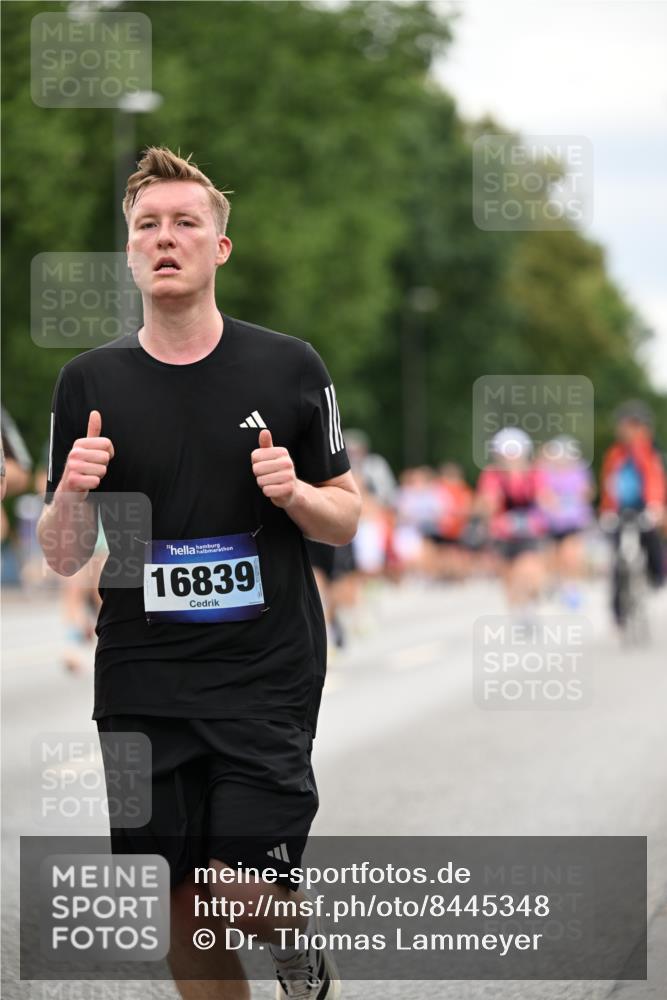29.06.2025 - hella hamburg halbmarathon Dr. Thomas Lammeyer http://msf.ph/oto/8445348 29.06.2025 10:58:05 Kennedybrücke 1753, 1789, 1900, 1984, 2146, 2528, 2701, 3226, 4591, 4626, 4801, 5562, 5817, 5857, 6273, 6913, 7068, 7611, 7876, 8189, 8212, 8515, 8906, 8924, 9103, 9531, 9545, 9685, 10175 meine-sportfotos.de