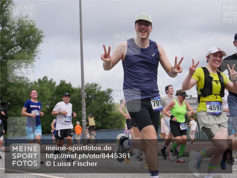 29.06.2025 - hella hamburg halbmarathon Luisa Fischer http://msf.ph/oto/8445361 29.06.2025 10:27:24 Kennedybrücke 13573, 17414, 701, 3185, 4597, 1005, 1009, 1304, 2108, 2766, 3185, 3579, 4122, 4391, 4597, 5055, 5160, 5661, 7013, 8149, 8676, 8717, 9603, 9715 meine-sportfotos.de
