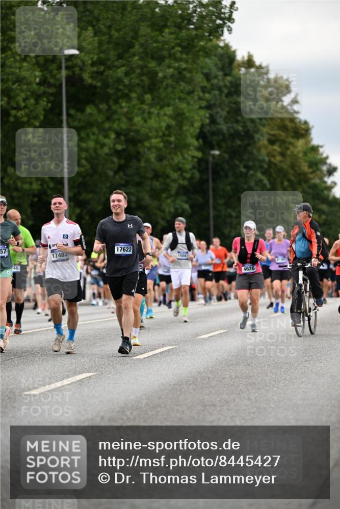 29.06.2025 - hella hamburg halbmarathon Dr. Thomas Lammeyer http://msf.ph/oto/8445427 29.06.2025 10:58:06 Kennedybrücke 1017, 1789, 1900, 1984, 2079, 2146, 2528, 2701, 3226, 4591, 4626, 4801, 5562, 5817, 5857, 6273, 6913, 7068, 7611, 7876, 8189, 8212, 8906, 8924, 9103, 9531, 9545, 9685, 10175, 11390 meine-sportfotos.de