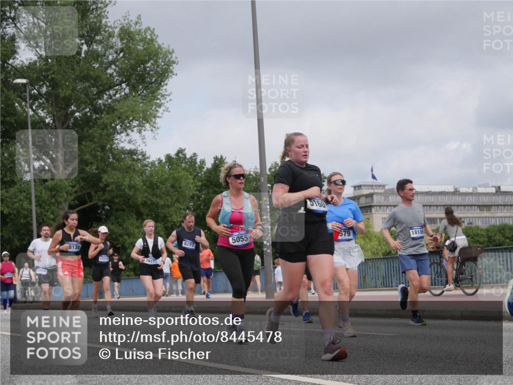 29.06.2025 - hella hamburg halbmarathon Luisa Fischer http://msf.ph/oto/8445478 29.06.2025 10:27:31 Kennedybrücke 18998, 8132, 12210, 16185, 8297, 5055, 5160, 579, 18109, 1545, 2766, 3579, 4993, 5055, 5160, 5258, 8141, 8297, 8717, 9603 meine-sportfotos.de