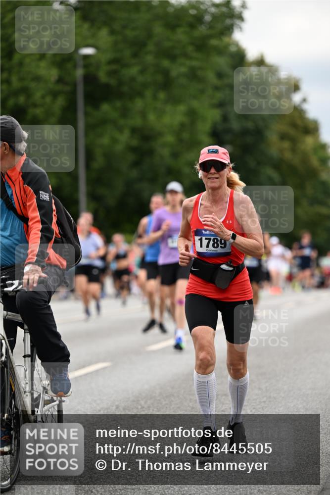 29.06.2025 - hella hamburg halbmarathon Dr. Thomas Lammeyer http://msf.ph/oto/8445505 29.06.2025 10:58:15 Kennedybrücke 1017, 1744, 1789, 1900, 1984, 2079, 2146, 2372, 2528, 2701, 2761, 3187, 3226, 4591, 4626, 4685, 4801, 5514, 5804, 5817, 5857, 5993, 6273, 7068, 7876, 8189, 8906, 8924, 9138, 9531, 9771, 10175, 10207, 11390 meine-sportfotos.de