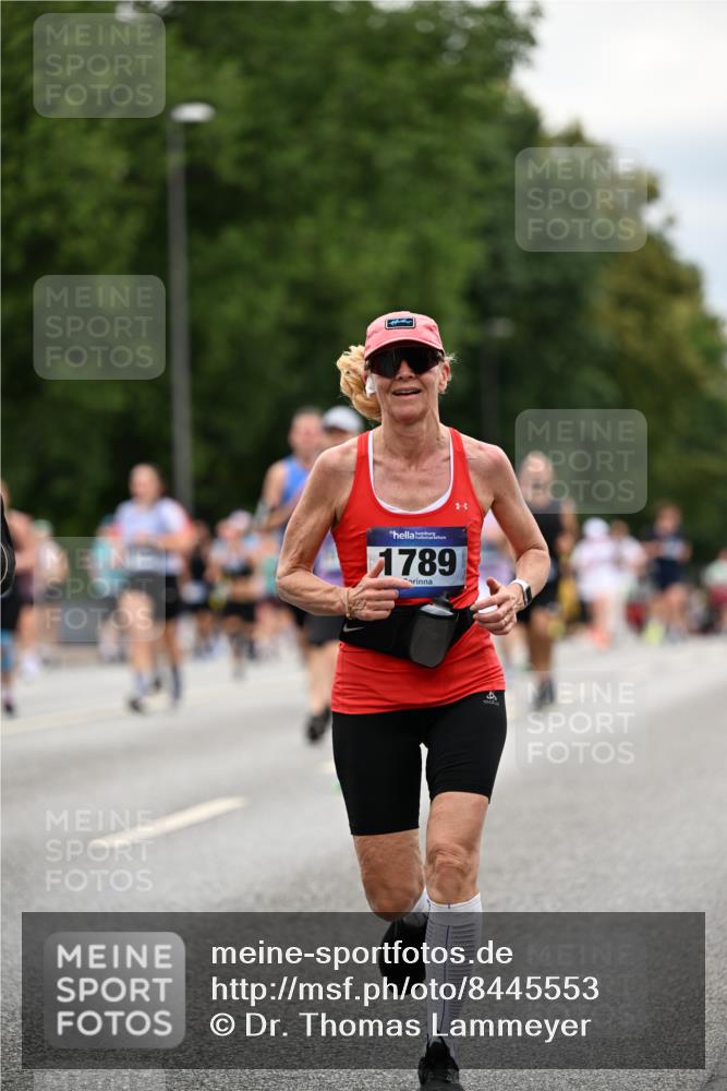 29.06.2025 - hella hamburg halbmarathon Dr. Thomas Lammeyer http://msf.ph/oto/8445553 29.06.2025 10:58:15 Kennedybrücke 1017, 1744, 1789, 1900, 1984, 2079, 2146, 2372, 2528, 2701, 2761, 3187, 3226, 4591, 4626, 4685, 4801, 5514, 5804, 5817, 5857, 5993, 6273, 7068, 7876, 8189, 8906, 8924, 9138, 9531, 9771, 10175, 10207, 11390 meine-sportfotos.de