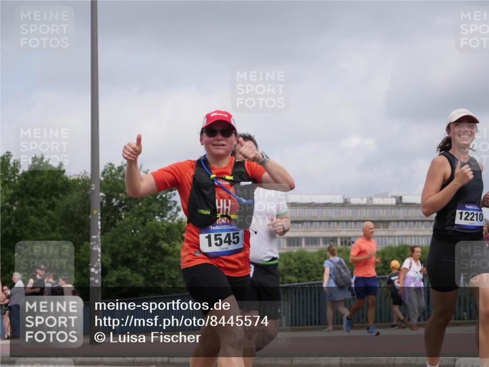 29.06.2025 - hella hamburg halbmarathon Luisa Fischer http://msf.ph/oto/8445574 29.06.2025 10:27:37 Kennedybrücke 9, 1545, 12210, 1545, 4646, 4993, 5258, 5260, 5954, 8141, 8297, 8918, 8920 meine-sportfotos.de