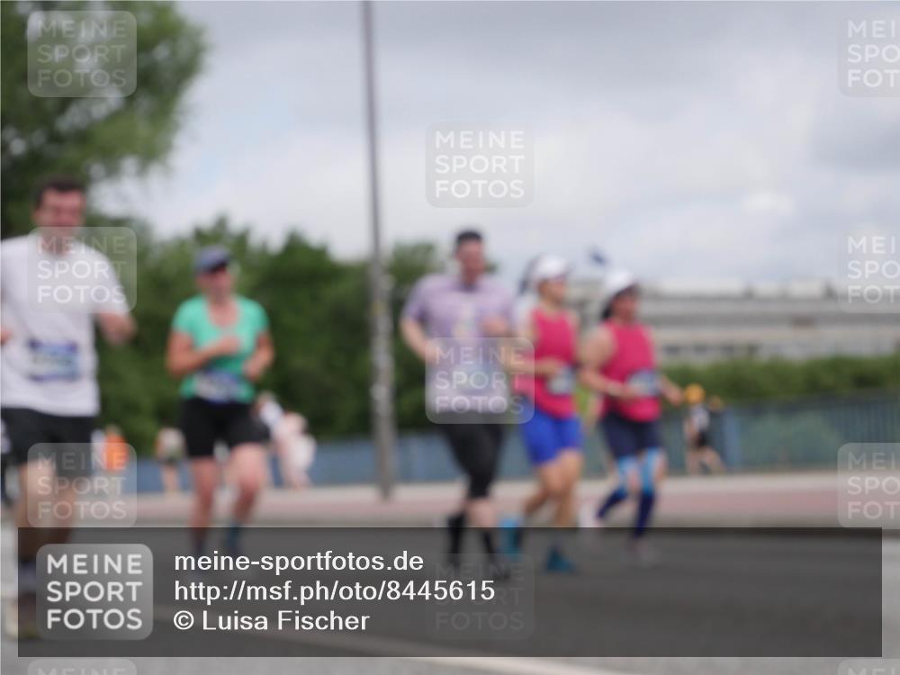 29.06.2025 - hella hamburg halbmarathon Luisa Fischer http://msf.ph/oto/8445615 29.06.2025 10:27:39 Kennedybrücke 1545, 4646, 5039, 5258, 5260, 5954, 7426, 8141, 8918, 8920 meine-sportfotos.de