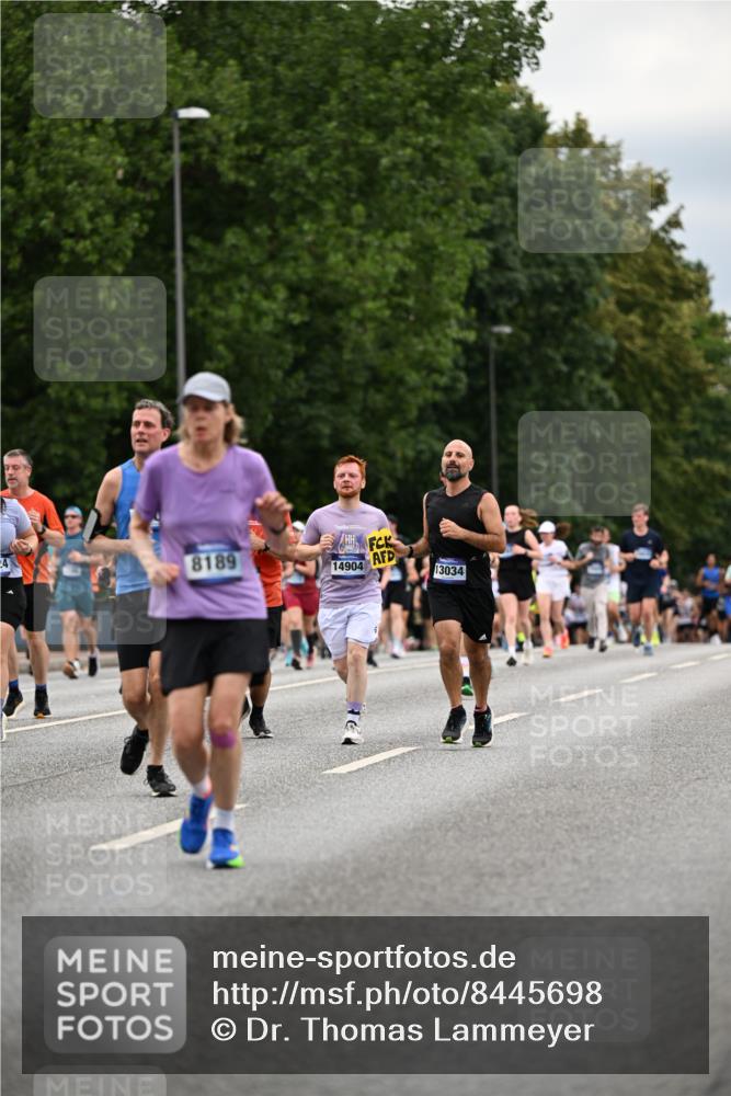 29.06.2025 - hella hamburg halbmarathon Dr. Thomas Lammeyer http://msf.ph/oto/8445698 29.06.2025 10:58:17 Kennedybrücke 1017, 1744, 1789, 1900, 1984, 2079, 2146, 2372, 2528, 2701, 2761, 3187, 4626, 4685, 4801, 5514, 5804, 5817, 5857, 5993, 6273, 7068, 7614, 7876, 8189, 8924, 9138, 9503, 9531, 9771, 10175, 10207, 11390 meine-sportfotos.de