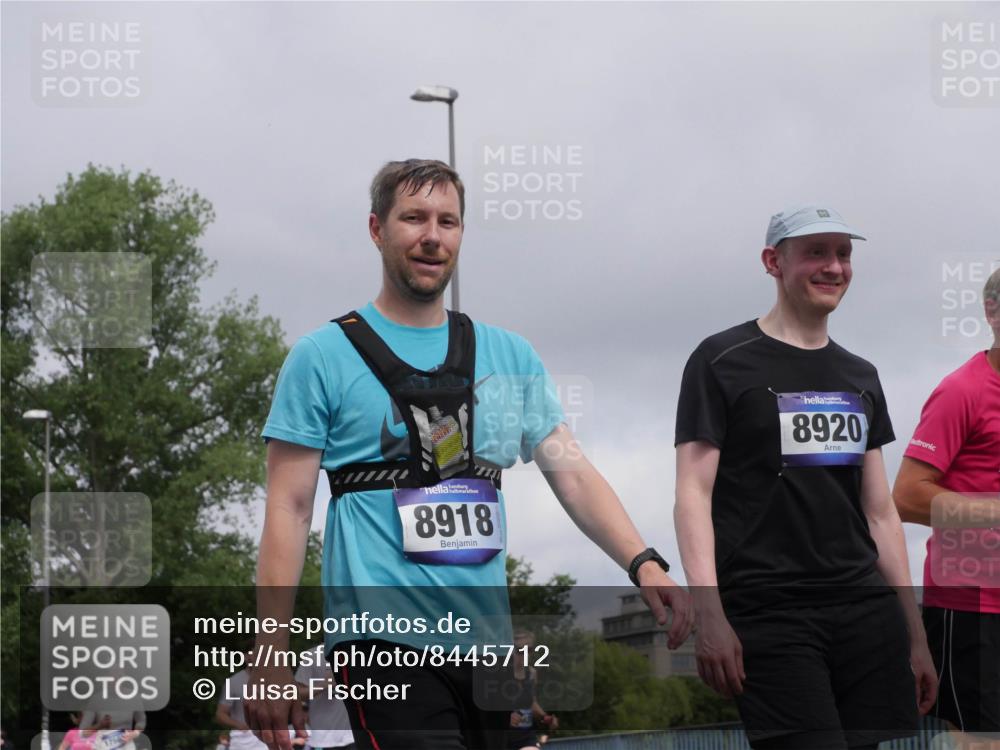 29.06.2025 - hella hamburg halbmarathon Luisa Fischer http://msf.ph/oto/8445712 29.06.2025 10:27:45 Kennedybrücke 8918, 8920, 4162, 4646, 5039, 5260, 5954, 7426, 7920, 8187, 8918, 8920 meine-sportfotos.de