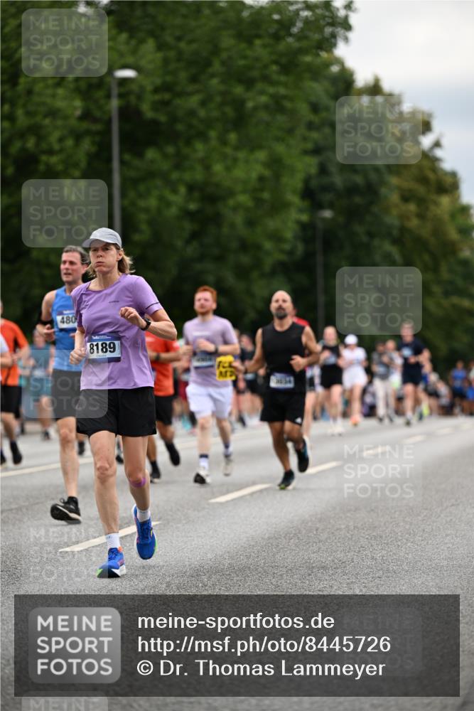 29.06.2025 - hella hamburg halbmarathon Dr. Thomas Lammeyer http://msf.ph/oto/8445726 29.06.2025 10:58:17 Kennedybrücke 1017, 1744, 1789, 1900, 1984, 2079, 2146, 2372, 2528, 2701, 2761, 3187, 4626, 4685, 4801, 5514, 5804, 5817, 5857, 5993, 6273, 7068, 7614, 7876, 8189, 8924, 9138, 9503, 9531, 9771, 10175, 10207, 11390 meine-sportfotos.de