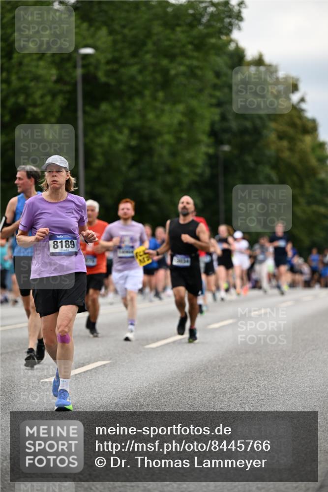 29.06.2025 - hella hamburg halbmarathon Dr. Thomas Lammeyer http://msf.ph/oto/8445766 29.06.2025 10:58:18 Kennedybrücke 1017, 1744, 1789, 1900, 1984, 2079, 2146, 2372, 2528, 2701, 2761, 3187, 4323, 4626, 4685, 4801, 5514, 5804, 5817, 5857, 5993, 6273, 6468, 7068, 7614, 7876, 8189, 8924, 9138, 9503, 9531, 9771, 10175, 10207, 11390 meine-sportfotos.de