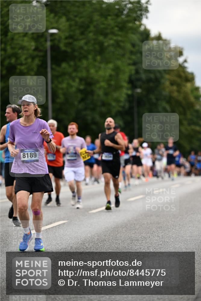 29.06.2025 - hella hamburg halbmarathon Dr. Thomas Lammeyer http://msf.ph/oto/8445775 29.06.2025 10:58:18 Kennedybrücke 1017, 1744, 1789, 1900, 1984, 2079, 2146, 2372, 2528, 2701, 2761, 3187, 4323, 4626, 4685, 4801, 5514, 5804, 5817, 5857, 5993, 6273, 6468, 7068, 7614, 7876, 8189, 8924, 9138, 9503, 9531, 9771, 10175, 10207, 11390 meine-sportfotos.de