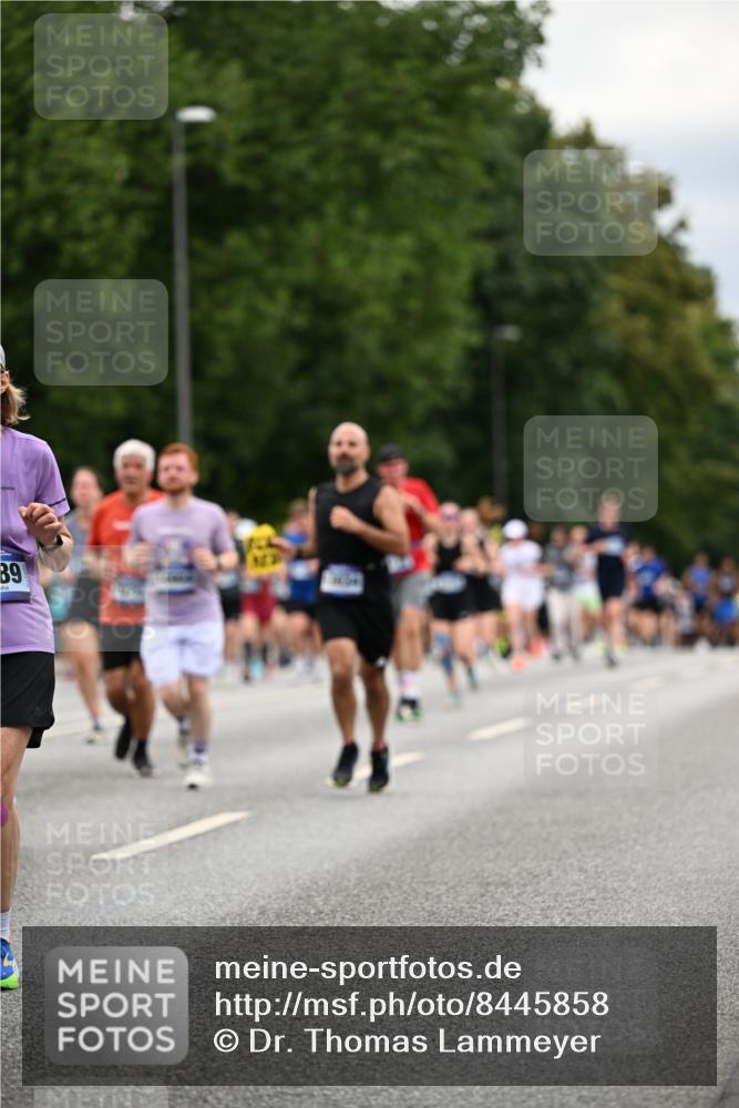 29.06.2025 - hella hamburg halbmarathon Dr. Thomas Lammeyer http://msf.ph/oto/8445858 29.06.2025 10:58:18 Kennedybrücke 1017, 1744, 1789, 1900, 1984, 2079, 2146, 2372, 2528, 2701, 2761, 3187, 4323, 4626, 4685, 4801, 5514, 5804, 5817, 5857, 5993, 6273, 6468, 7068, 7614, 7876, 8189, 8924, 9138, 9503, 9531, 9771, 10175, 10207, 11390 meine-sportfotos.de