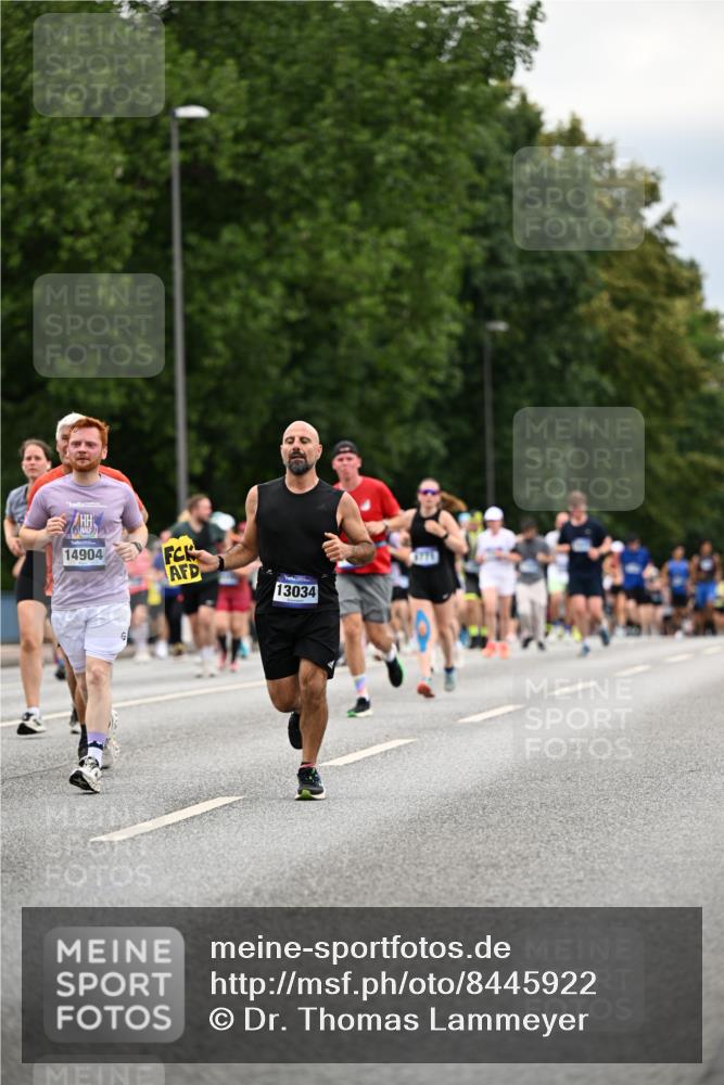 29.06.2025 - hella hamburg halbmarathon Dr. Thomas Lammeyer http://msf.ph/oto/8445922 29.06.2025 10:58:19 Kennedybrücke 1017, 1744, 1789, 1900, 1984, 2079, 2146, 2372, 2528, 2701, 2761, 3187, 3249, 4323, 4626, 4685, 4801, 5514, 5804, 5817, 5857, 5993, 6273, 6468, 7614, 7876, 8189, 8924, 9138, 9503, 9531, 9771, 10175, 10207, 11390 meine-sportfotos.de