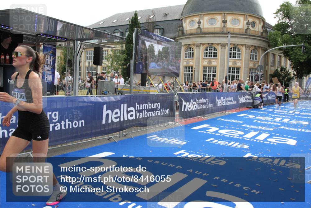 29.06.2025 - hella hamburg halbmarathon Michael Strokosch http://msf.ph/oto/8446055 29.06.2025 10:27:26 Ziel 14019, 15136, 15576, 18037, 18124 meine-sportfotos.de