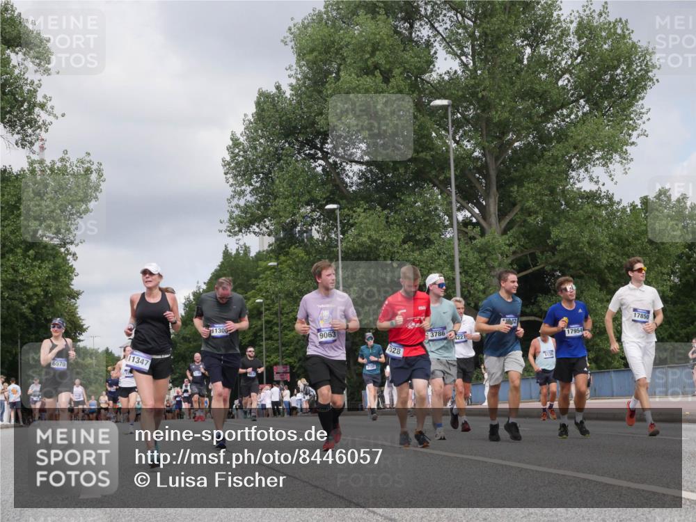 29.06.2025 - hella hamburg halbmarathon Luisa Fischer http://msf.ph/oto/8446057 29.06.2025 10:28:06 Kennedybrücke 6570, 11347, 1130, 5830, 9063, 2132, 7528, 3786, 4221, 138, 17954, 17850, 1395, 2477, 2944, 3421, 3786, 4221, 5138, 6524, 6526, 7528, 7975, 8167, 8502, 9063 meine-sportfotos.de