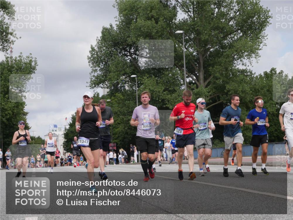 29.06.2025 - hella hamburg halbmarathon Luisa Fischer http://msf.ph/oto/8446073 29.06.2025 10:28:06 Kennedybrücke 6570, 15283, 11347, 06, 9063, 32, 7528, 3786, 17954, 1395, 2477, 2944, 3421, 3786, 4221, 5138, 6524, 6526, 7528, 7975, 8167, 8502, 9063 meine-sportfotos.de