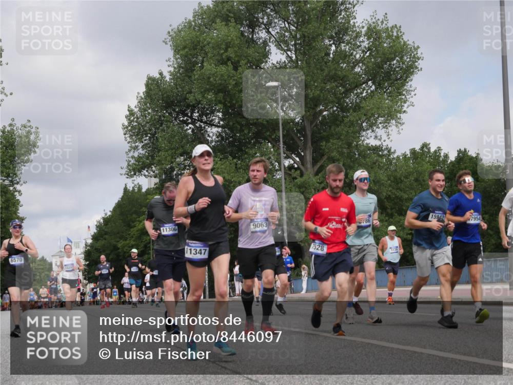 29.06.2025 - hella hamburg halbmarathon Luisa Fischer http://msf.ph/oto/8446097 29.06.2025 10:28:07 Kennedybrücke 7, 6570, 15282, 2260, 5829, 11306, 11347, 786, 9063, 7528, 5138, 15942, 7954, 1395, 2477, 3421, 3786, 4221, 5138, 6524, 6526, 7528, 7975, 8167, 8502, 9063 meine-sportfotos.de