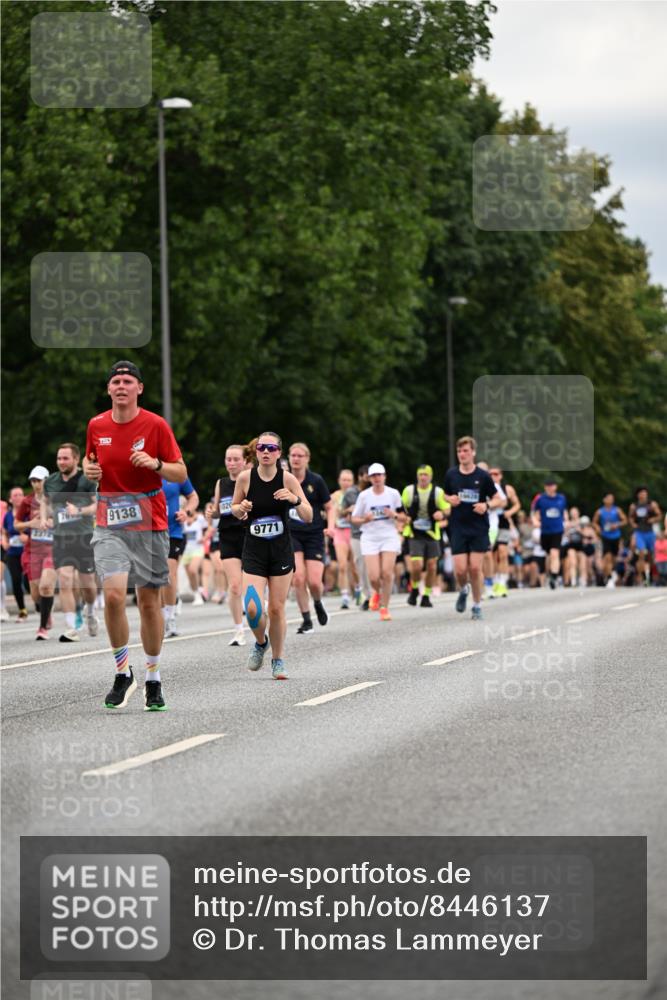 29.06.2025 - hella hamburg halbmarathon Dr. Thomas Lammeyer http://msf.ph/oto/8446137 29.06.2025 10:58:22 Kennedybrücke 1017, 1744, 1789, 1984, 2079, 2146, 2372, 2761, 3187, 3249, 4323, 4626, 4685, 4801, 4838, 5514, 5804, 5817, 5857, 5993, 6273, 6468, 7614, 8189, 8924, 9138, 9503, 9531, 9771, 10207, 11390 meine-sportfotos.de