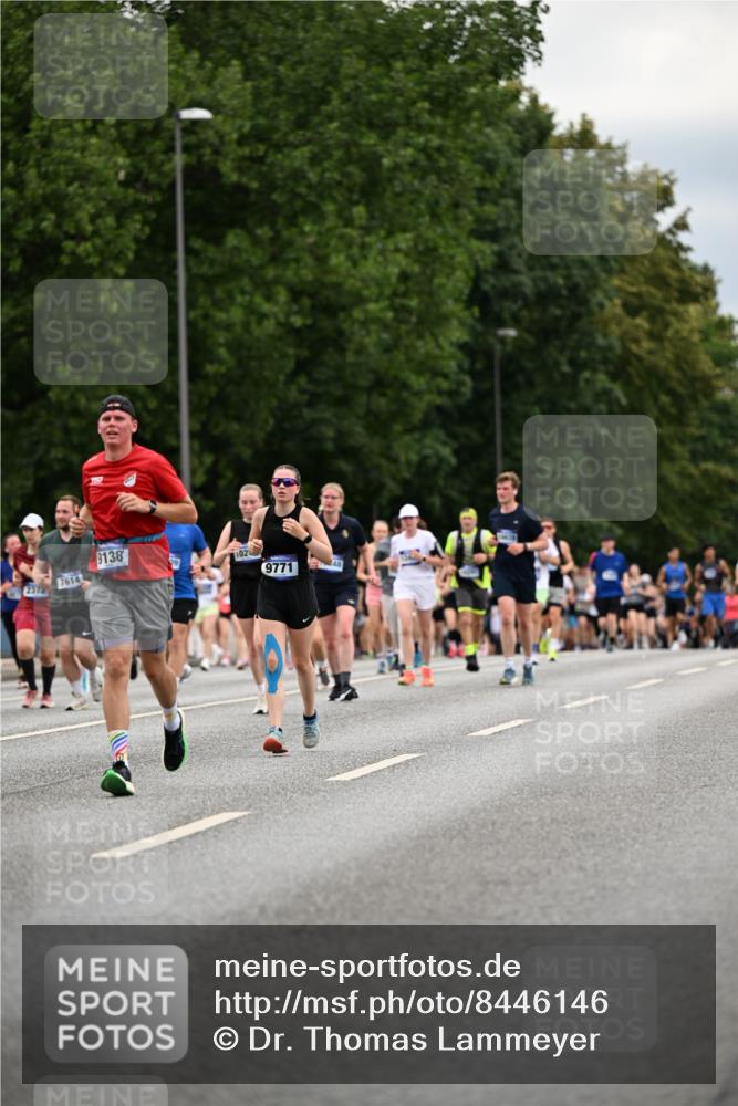 29.06.2025 - hella hamburg halbmarathon Dr. Thomas Lammeyer http://msf.ph/oto/8446146 29.06.2025 10:58:22 Kennedybrücke 1017, 1744, 1789, 1984, 2079, 2146, 2372, 2761, 3187, 3249, 4323, 4626, 4685, 4801, 4838, 5514, 5804, 5817, 5857, 5993, 6273, 6468, 7614, 8189, 8924, 9138, 9503, 9531, 9771, 10207, 11390 meine-sportfotos.de