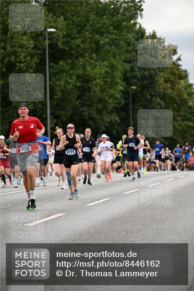 29.06.2025 - hella hamburg halbmarathon Dr. Thomas Lammeyer http://msf.ph/oto/8446162 29.06.2025 10:58:22 Kennedybrücke 1017, 1744, 1789, 1984, 2079, 2146, 2372, 2761, 3187, 3249, 4323, 4626, 4685, 4801, 4838, 5514, 5804, 5817, 5857, 5993, 6273, 6468, 7614, 8189, 8924, 9138, 9503, 9531, 9771, 10207, 11390 meine-sportfotos.de