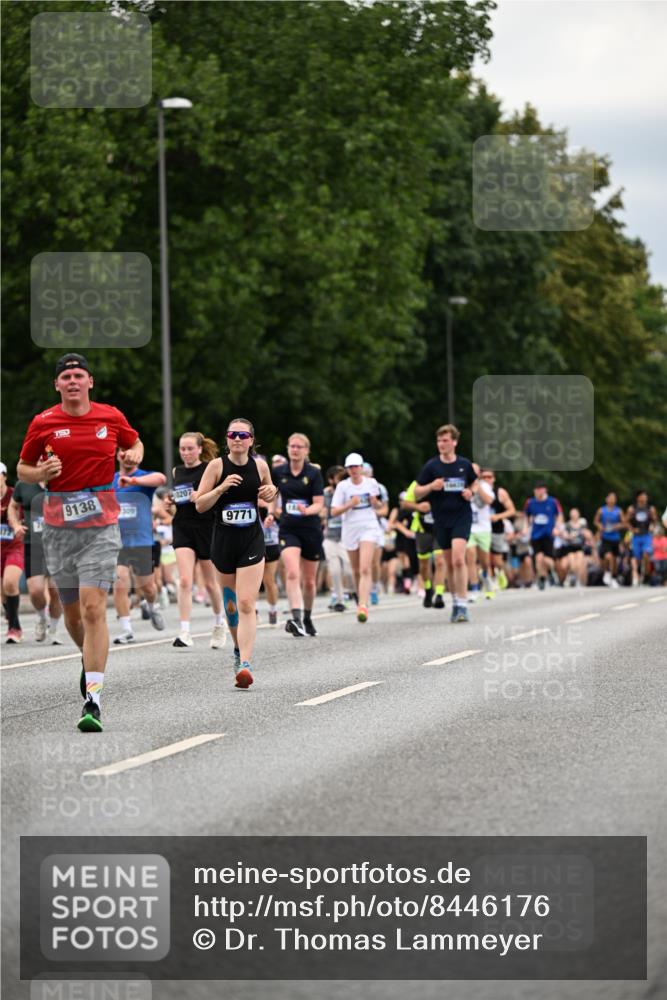 29.06.2025 - hella hamburg halbmarathon Dr. Thomas Lammeyer http://msf.ph/oto/8446176 29.06.2025 10:58:22 Kennedybrücke 1017, 1744, 1789, 1984, 2079, 2146, 2372, 2761, 3187, 3249, 4323, 4626, 4685, 4801, 4838, 5514, 5804, 5817, 5857, 5993, 6273, 6468, 7614, 8189, 8924, 9138, 9503, 9531, 9771, 10207, 11390 meine-sportfotos.de