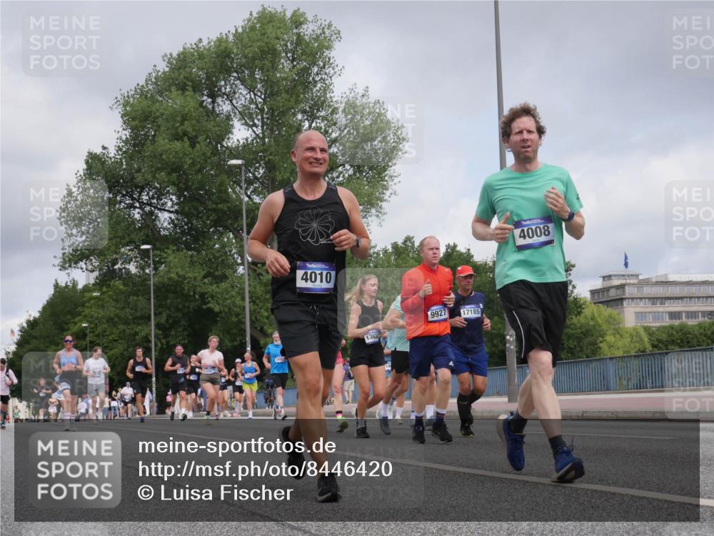 29.06.2025 - hella hamburg halbmarathon Luisa Fischer http://msf.ph/oto/8446420 29.06.2025 10:28:35 Kennedybrücke 15070, 4010, 13638, 9927, 17185, 4008, 3113, 3132, 4008, 4010, 4111, 4797, 8083, 8276, 8962, 9927 meine-sportfotos.de