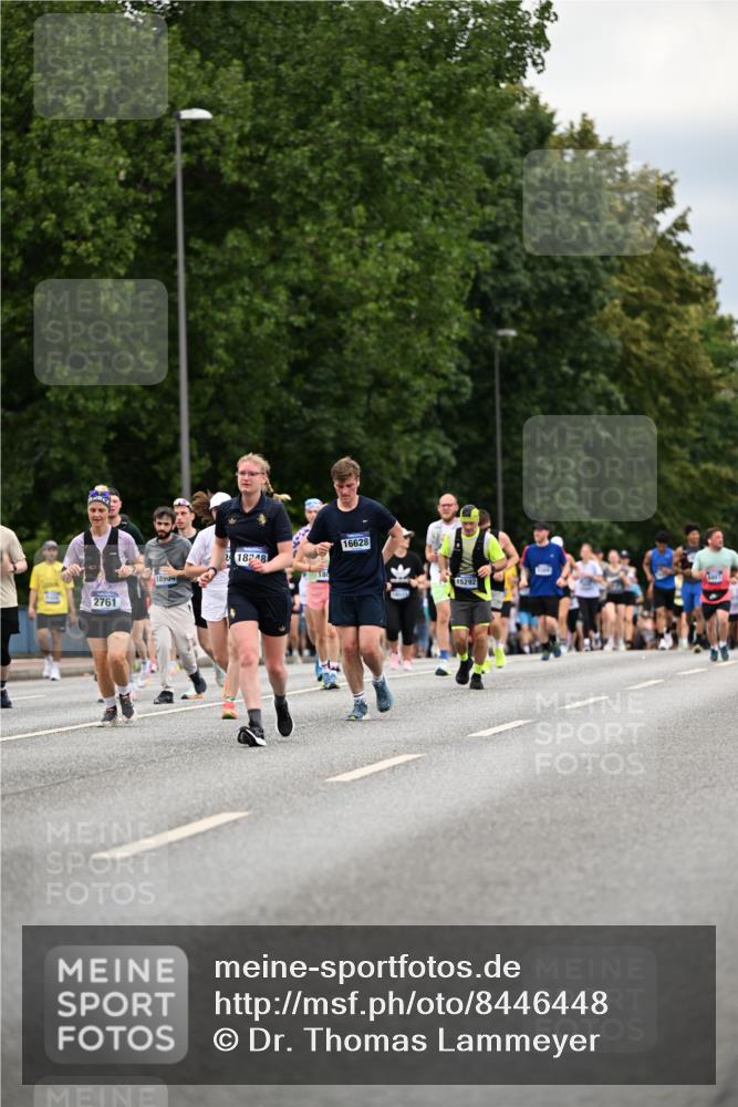 29.06.2025 - hella hamburg halbmarathon Dr. Thomas Lammeyer http://msf.ph/oto/8446448 29.06.2025 10:58:25 Kennedybrücke 1017, 1744, 1789, 1984, 2079, 2146, 2372, 2761, 3187, 3249, 4323, 4626, 4685, 4801, 4838, 5514, 5804, 5817, 5857, 5993, 6273, 6468, 6583, 6987, 7614, 8189, 8924, 9138, 9503, 9531, 9771, 10207, 11390 meine-sportfotos.de