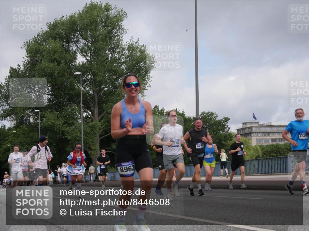 29.06.2025 - hella hamburg halbmarathon Luisa Fischer http://msf.ph/oto/8446508 29.06.2025 10:28:41 Kennedybrücke 814, 7778, 7535, 8962, 276, 4797, 3113, 16927, 10459, 2000, 3099, 3113, 4444, 4797, 5814, 7778, 8276, 8962 meine-sportfotos.de