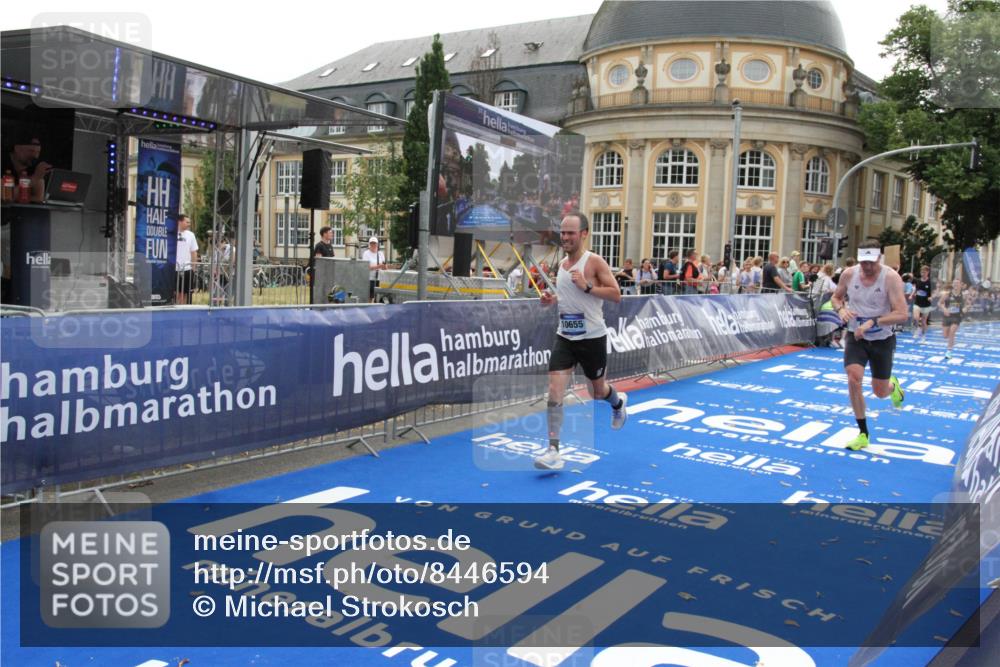 29.06.2025 - hella hamburg halbmarathon Michael Strokosch http://msf.ph/oto/8446594 29.06.2025 10:27:45 Ziel 1122, 5367, 8731, 10655, 17893, 18832 meine-sportfotos.de