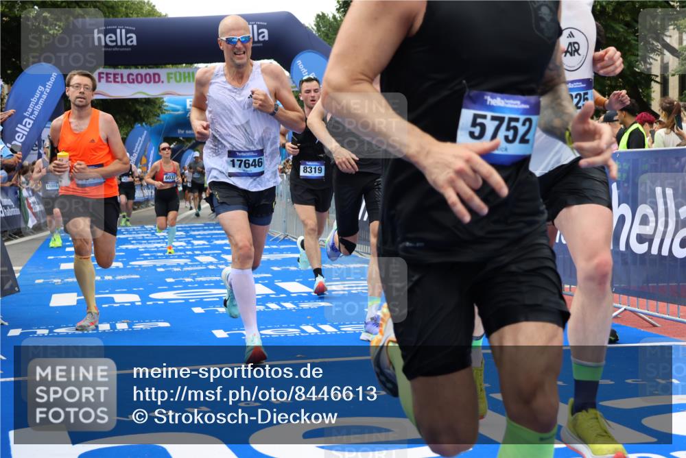 29.06.2025 - hella hamburg halbmarathon Strokosch-Dieckow http://msf.ph/oto/8446613 29.06.2025 10:39:17 Ziel 2044, 3282, 4565, 5752, 6037, 6152, 8319, 8925, 11305, 12046, 12335, 13479, 13729, 14311, 14359, 15013, 15866, 17646, 17668, 18149 meine-sportfotos.de
