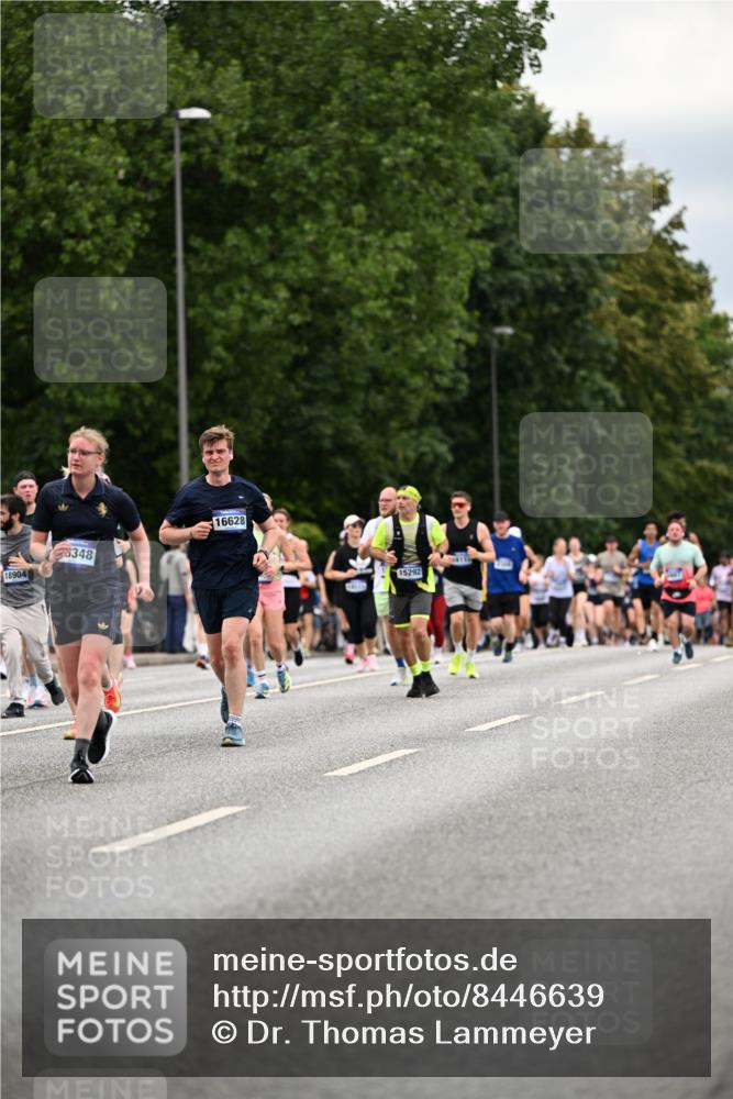 29.06.2025 - hella hamburg halbmarathon Dr. Thomas Lammeyer http://msf.ph/oto/8446639 29.06.2025 10:58:27 Kennedybrücke 1017, 1744, 1789, 1984, 2079, 2146, 2372, 2761, 3187, 3249, 3364, 4323, 4626, 4685, 4801, 4838, 5309, 5514, 5804, 5817, 5993, 6273, 6468, 6583, 6987, 7614, 8189, 8924, 9138, 9503, 9531, 9771, 10207, 11390 meine-sportfotos.de