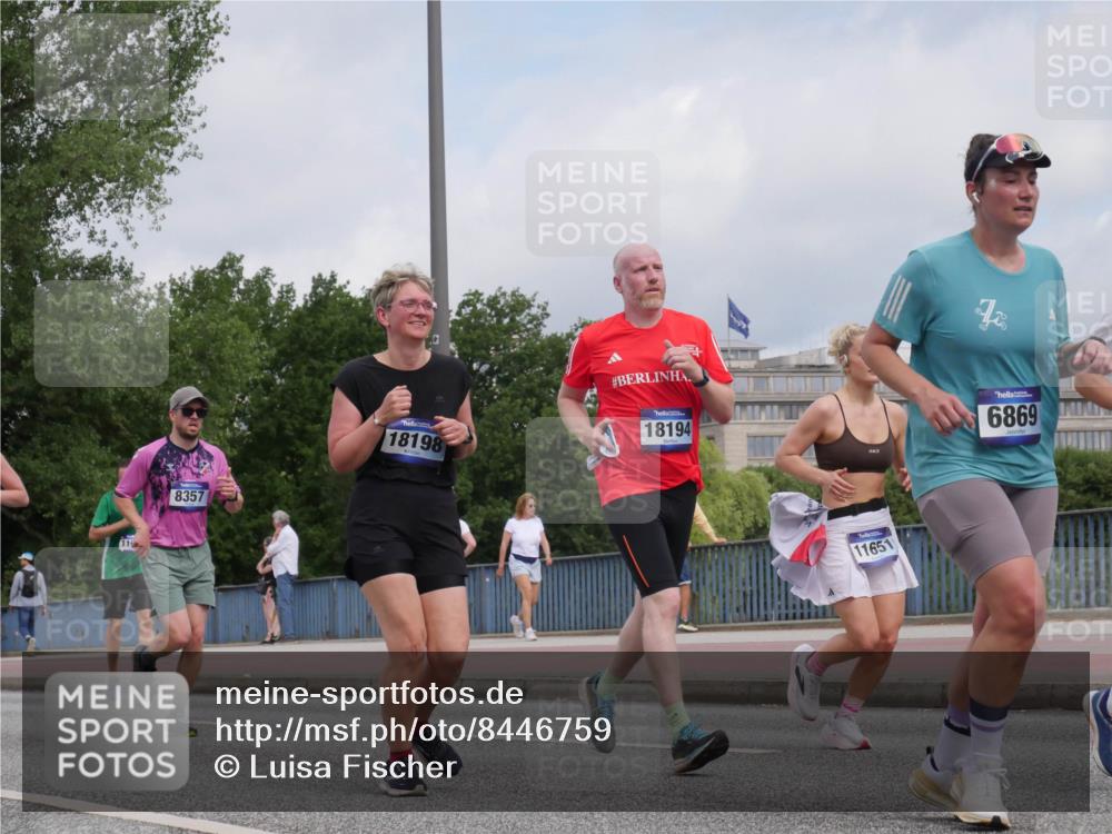 29.06.2025 - hella hamburg halbmarathon Luisa Fischer http://msf.ph/oto/8446759 29.06.2025 10:28:59 Kennedybrücke 119, 8357, 18198, 18194, 11651, 6869, 1093, 1305, 1740, 2278, 3961, 3963, 6869, 8357 meine-sportfotos.de