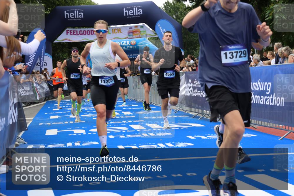 29.06.2025 - hella hamburg halbmarathon Strokosch-Dieckow http://msf.ph/oto/8446786 29.06.2025 10:39:14 Ziel 2044, 3282, 4565, 5752, 6037, 8319, 8925, 11305, 12046, 13479, 13729, 14311, 14359, 15556, 15866, 16656, 17646, 17668, 18149, 18547 meine-sportfotos.de