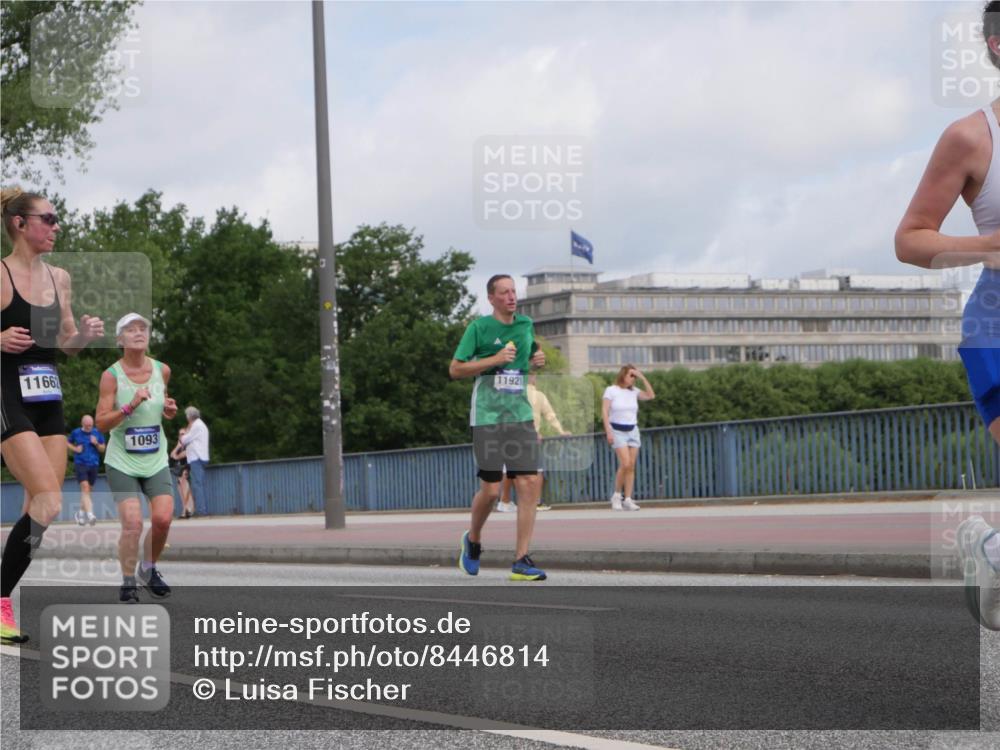 29.06.2025 - hella hamburg halbmarathon Luisa Fischer http://msf.ph/oto/8446814 29.06.2025 10:29:03 Kennedybrücke 11662, 1093, 11921, 1093, 1305, 2278, 3961, 3963, 6663, 6869, 8357 meine-sportfotos.de