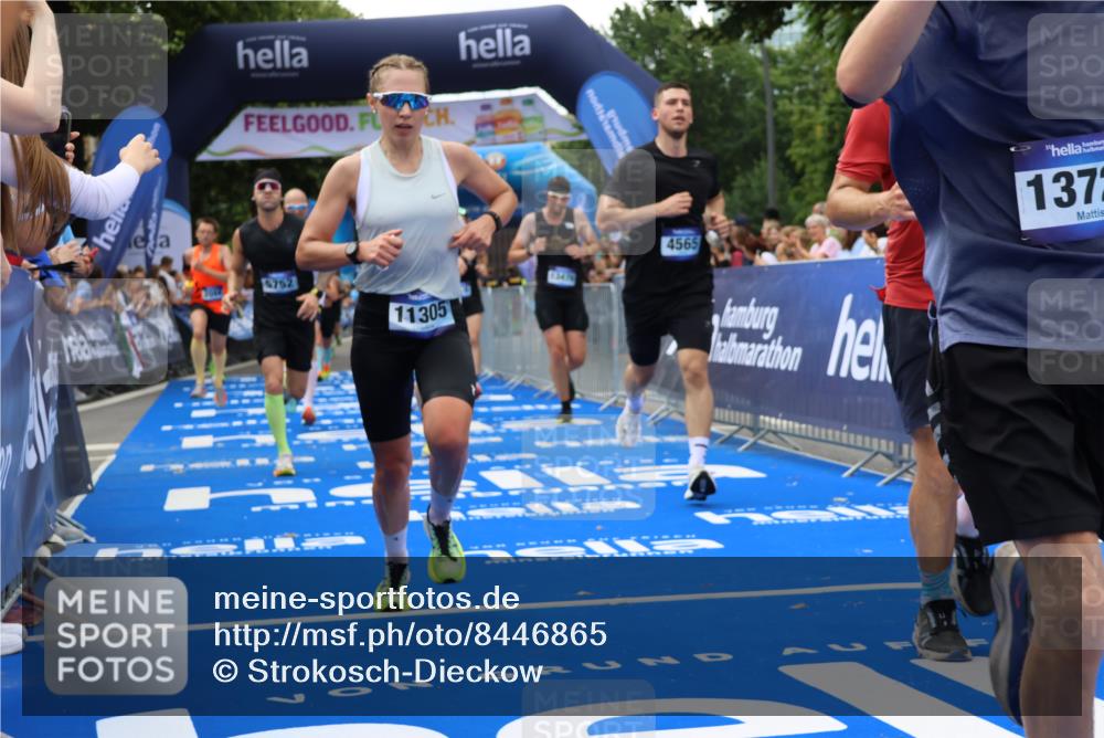 29.06.2025 - hella hamburg halbmarathon Strokosch-Dieckow http://msf.ph/oto/8446865 29.06.2025 10:39:14 Ziel 2044, 3282, 4565, 5752, 6037, 8319, 8925, 11305, 12046, 13479, 13729, 14311, 14359, 15556, 15866, 16656, 17646, 17668, 18149, 18547 meine-sportfotos.de