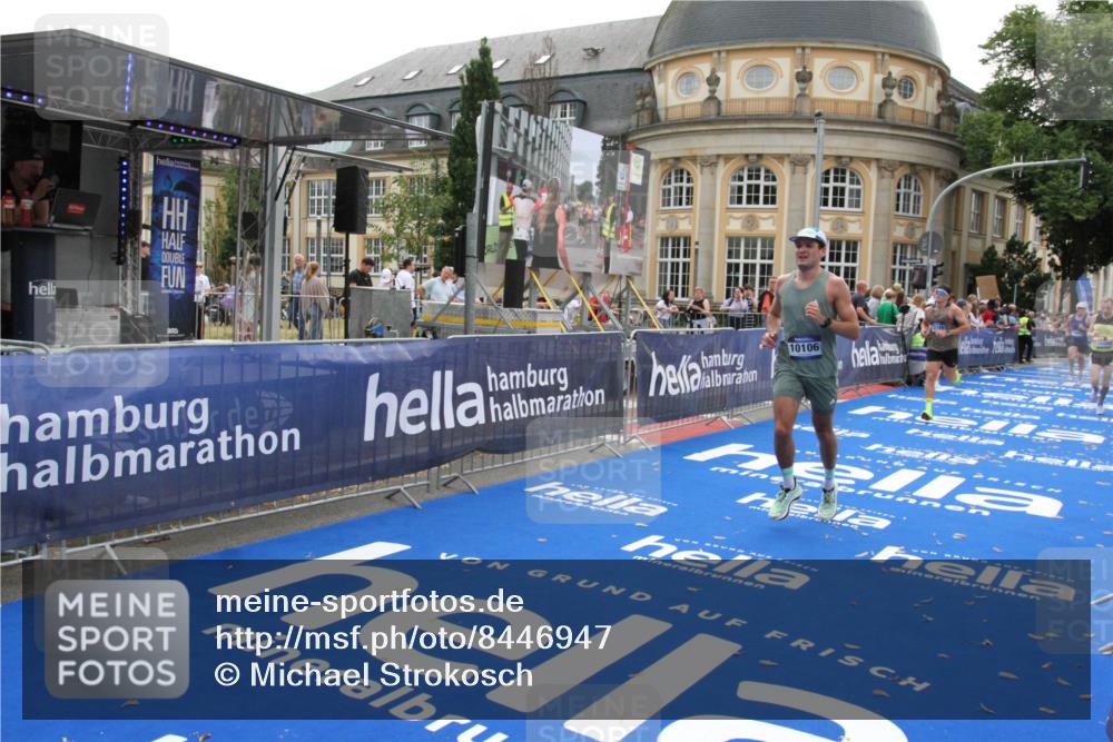 29.06.2025 - hella hamburg halbmarathon Michael Strokosch http://msf.ph/oto/8446947 29.06.2025 10:28:03 Ziel 10106, 10485, 12189, 13383, 14757, 16377, 17488 meine-sportfotos.de