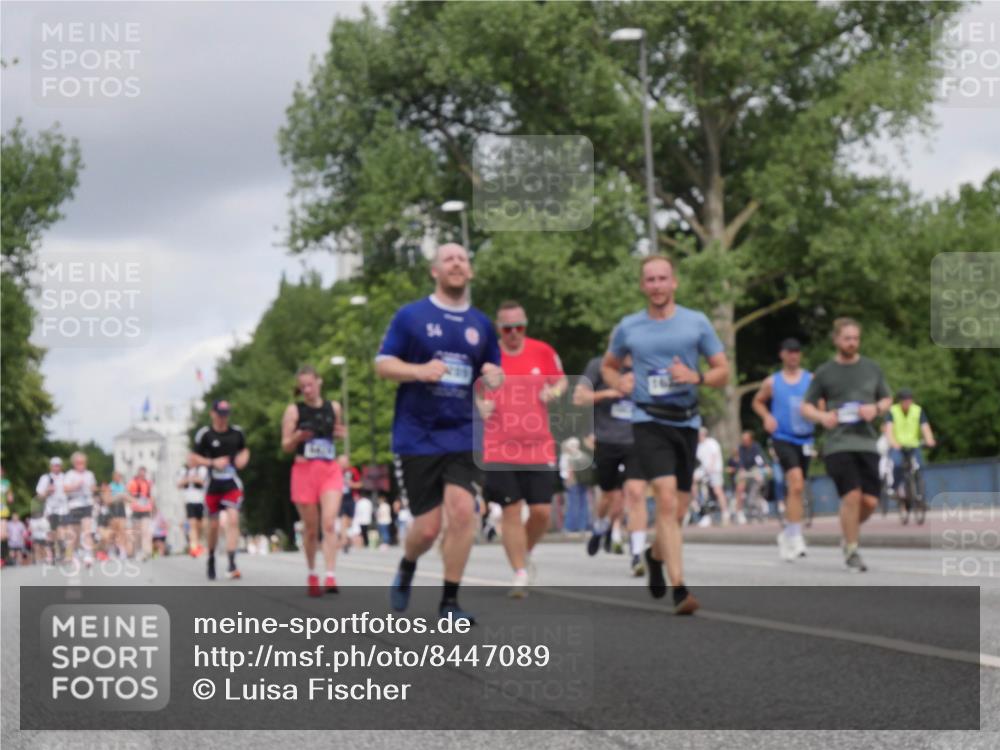 29.06.2025 - hella hamburg halbmarathon Luisa Fischer http://msf.ph/oto/8447089 29.06.2025 10:29:19 Kennedybrücke 3765, 4378, 5028, 5564, 6478, 8079, 8881, 10219, 10845, 10846 meine-sportfotos.de