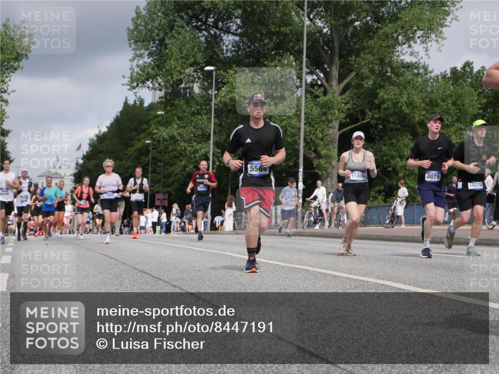 29.06.2025 - hella hamburg halbmarathon Luisa Fischer http://msf.ph/oto/8447191 29.06.2025 10:29:24 Kennedybrücke 7069, 13653, 12838, 11270, 7369, 16479, 5564, 11859, 8079, 10219, 3765, 5497, 5564, 6478, 7069, 8079, 8881, 9573, 10219, 10845, 10846 meine-sportfotos.de